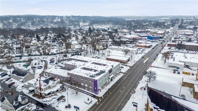 Building Photo - 797 E Market St