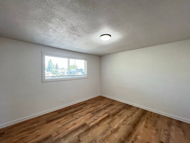 Building Photo - 4012so