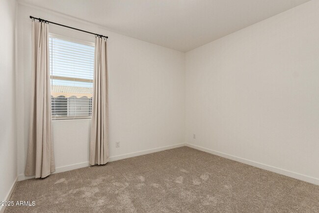 Building Photo - 11207 W Luxton Ln