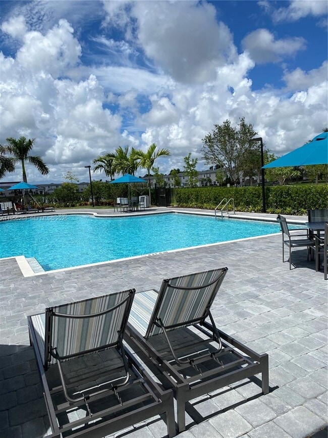 Building Photo - 26400 SE 19th St