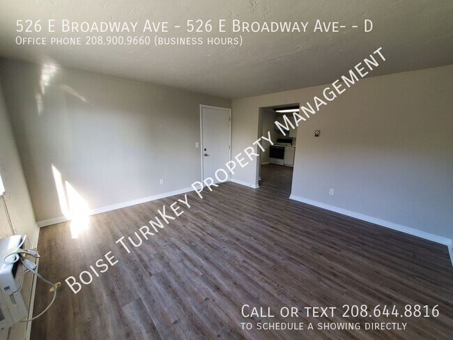 Building Photo - 526 E Broadway Ave