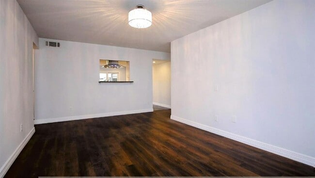 Building Photo - 12633 Memorial Dr