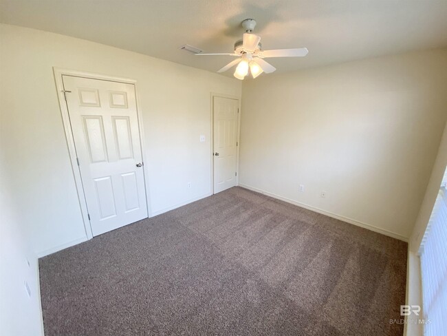 Building Photo - 11801 Balsam Ct
