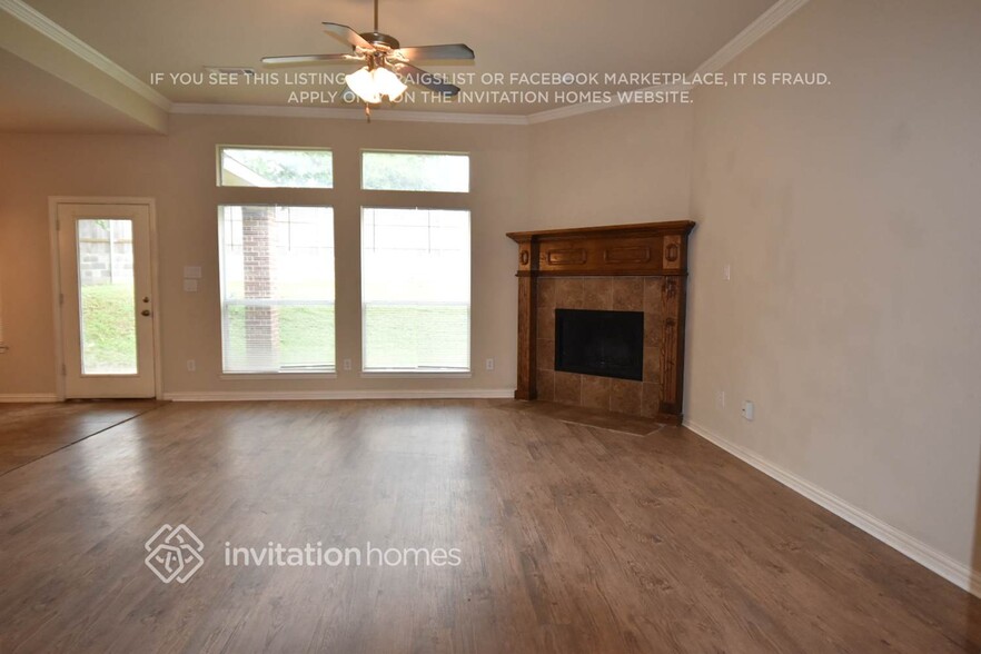 Building Photo - 515 Hidden Meadow Ct