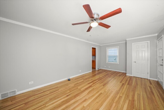 Building Photo - Charming Ranch-Style Home with New Windows...