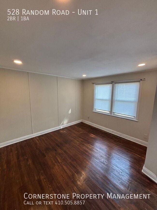 Building Photo - 528 Random Rd