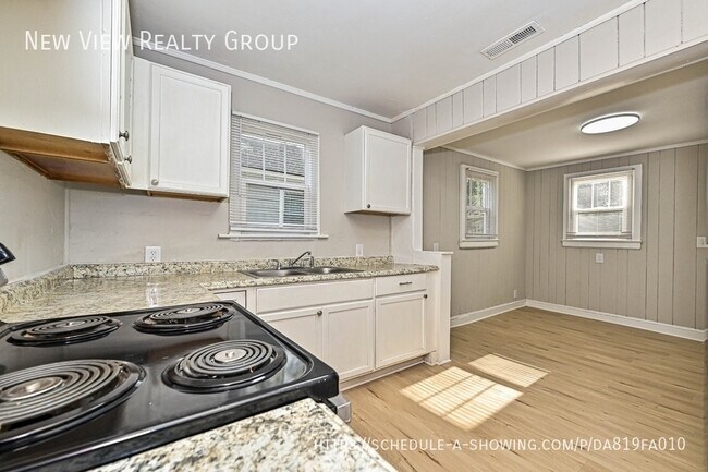 Building Photo - 3108 Rush Ave