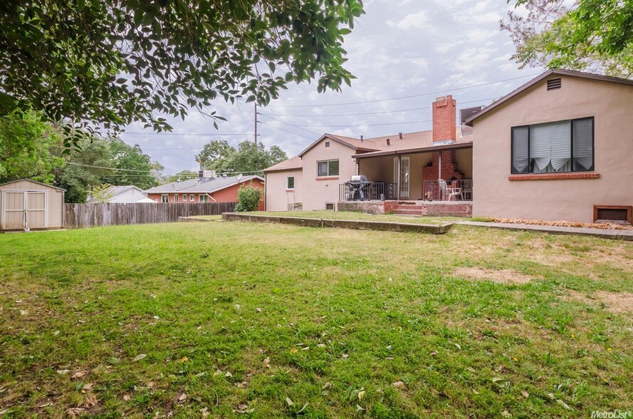 backyard - 7120 Palm Ave