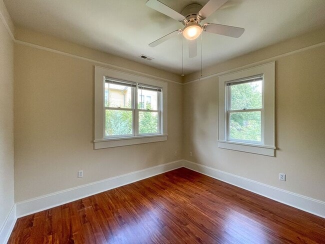 Building Photo - 56 Starnes Ave