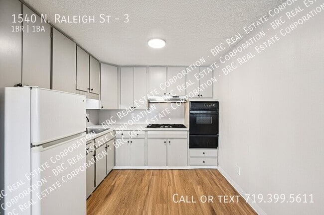 Building Photo - 1540 N Raleigh St