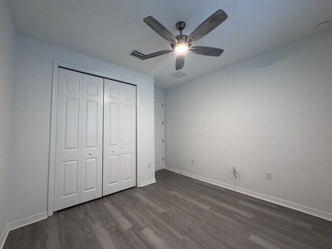 Building Photo - 11626 Parrotfish St