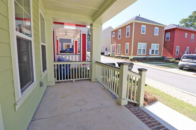 Building Photo - 307 Saint Anns Alley