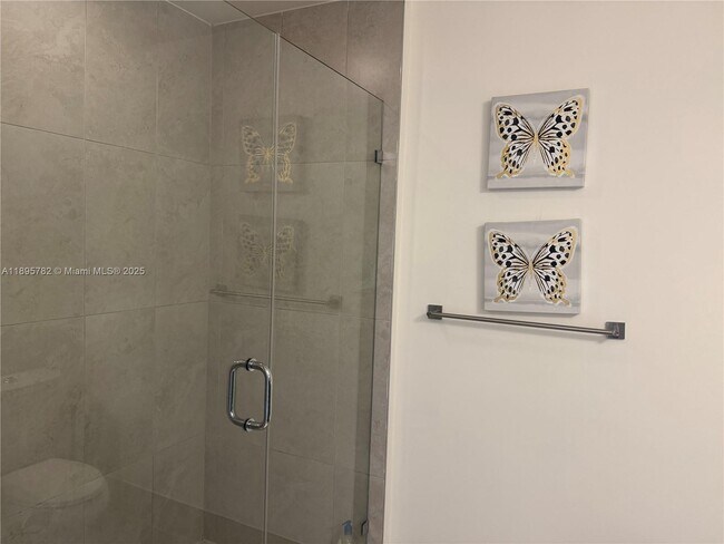 Building Photo - 5350 NW 84th Ave