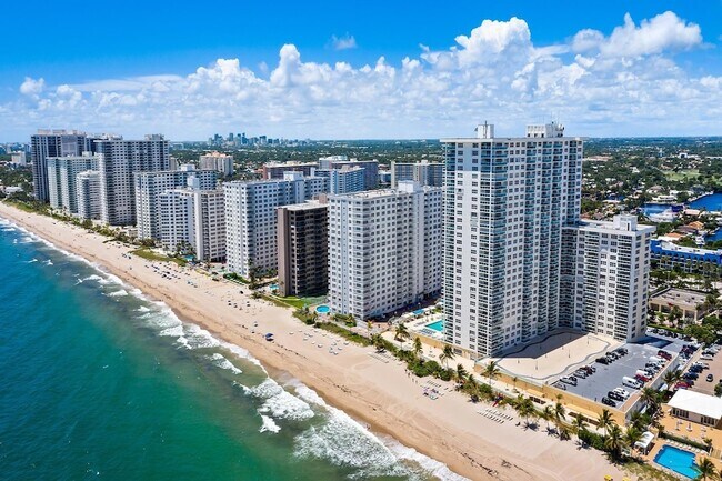 Building Photo - 3900 Galt Ocean Dr