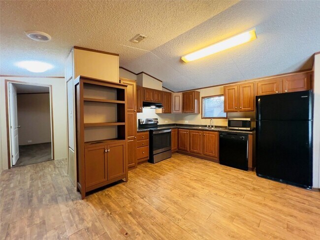 Building Photo - 788 County Rd 3479J