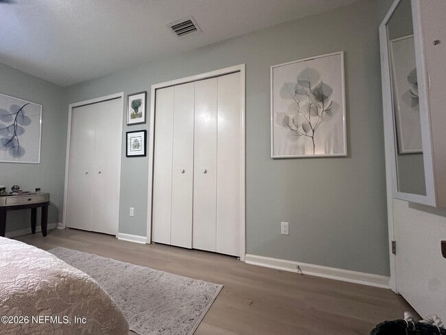 Building Photo - 2791 Hidden Village Dr