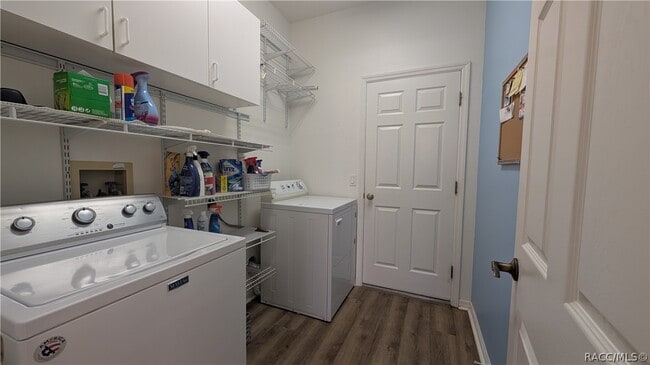 Building Photo - 174 W Romany Loop