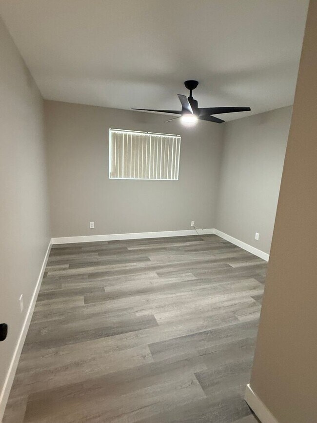 Building Photo - Remodeled 3 Bedroom Home Tempe