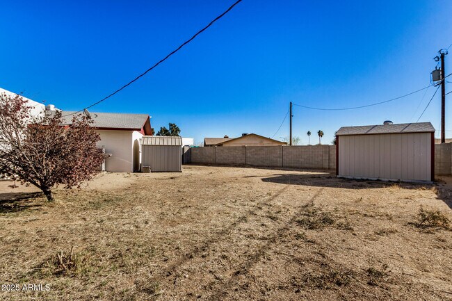 Building Photo - 18006 N Villa Rita Dr