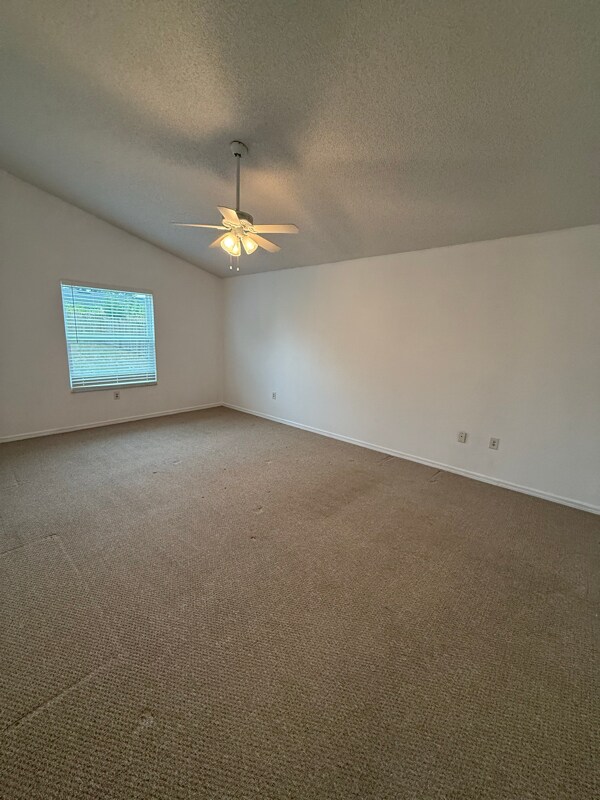 Building Photo - 6837 Woodgrain Ct