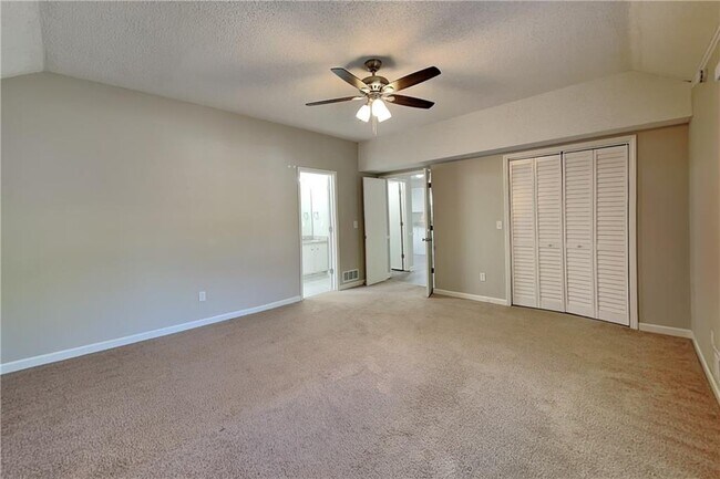 Building Photo - 4880 Hawk Trail