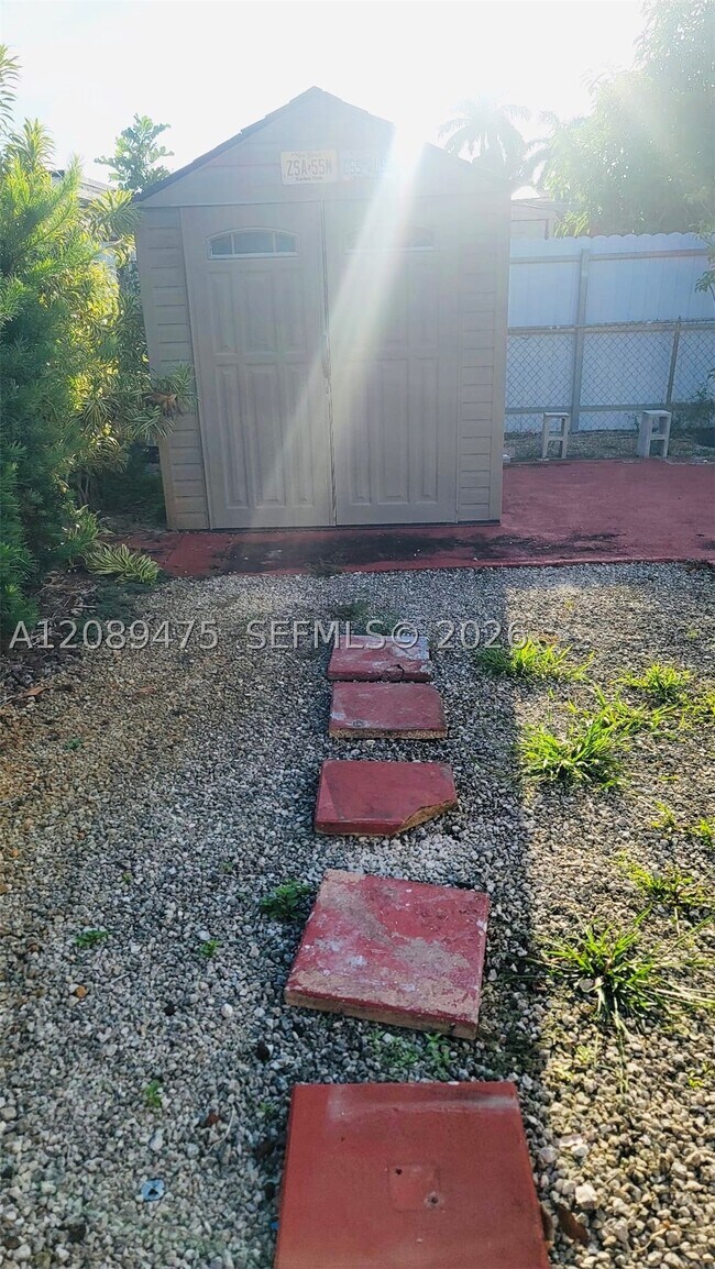 Building Photo - 19225 NW 50th Ct