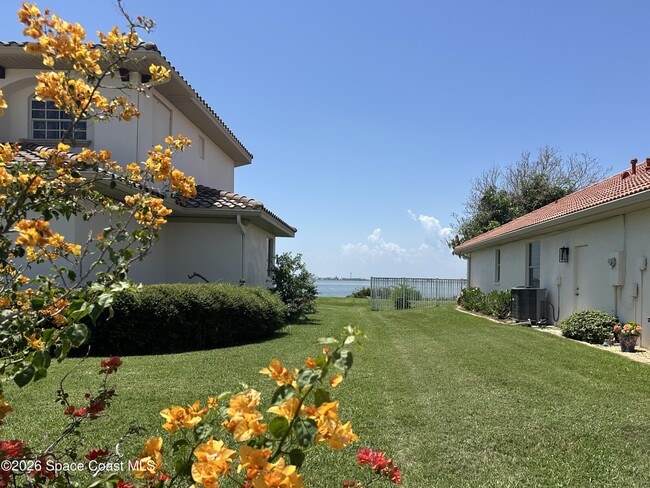 Building Photo - 616 Manatee Bay Dr