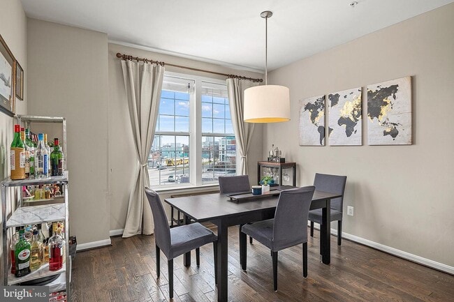 Building Photo - 1310 Jackson St