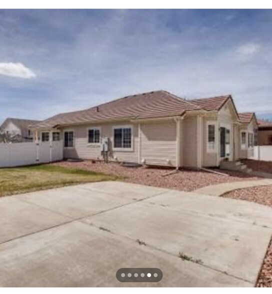 Building Photo - 5335 Malta St