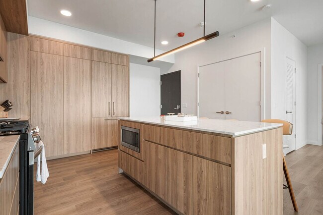 Building Photo - 1000 S Michigan Ave