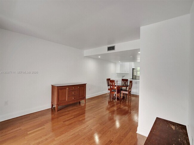 Building Photo - 4600 SW 67th Ave