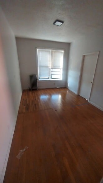 Building Photo - 349 New Lots Ave