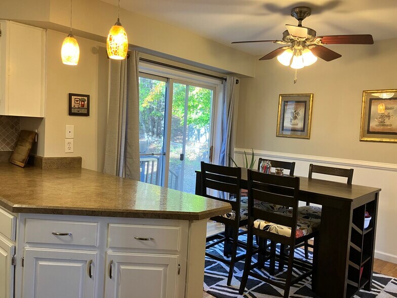 Dining - 25 Greenfield Manor Rd