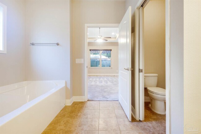 Building Photo - 3934 Fielding Ct