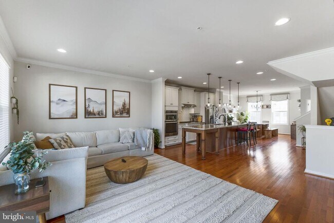 Building Photo - 13707 Petrel St