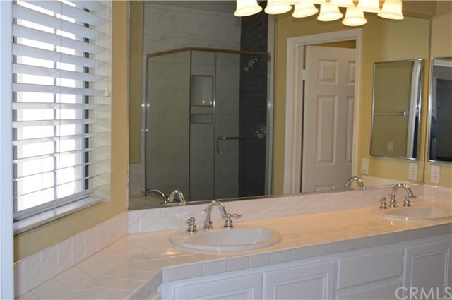 Building Photo - 15272 Rousseau Ln