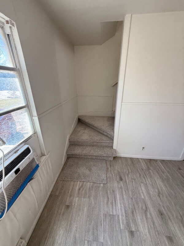 Building Photo - 1124 7th Ave N