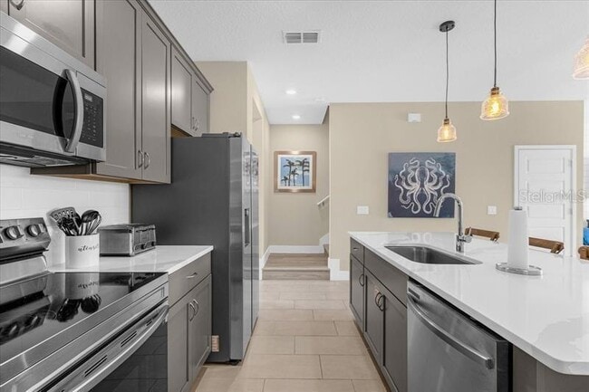 Building Photo - 788 Driving Range Ct