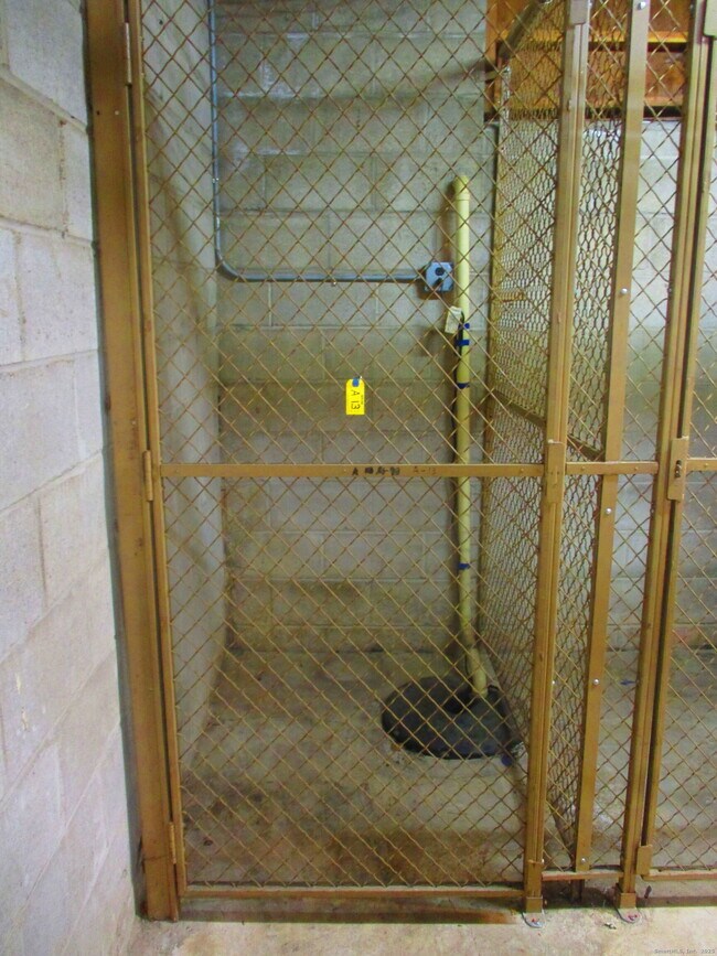 Building Photo - 18 Prospect St