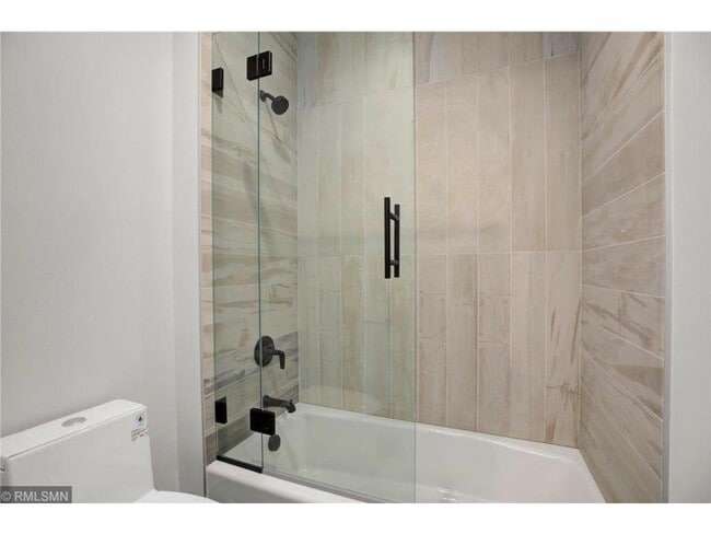 Building Photo - 3408 W 60th St