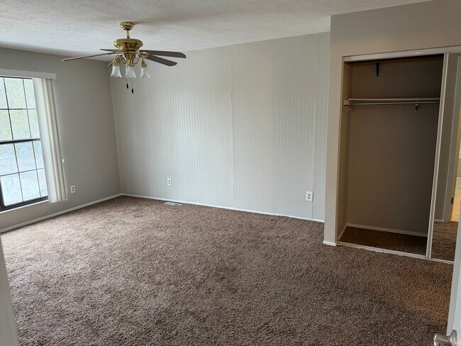 Building Photo - 1492 Sanzon Dr