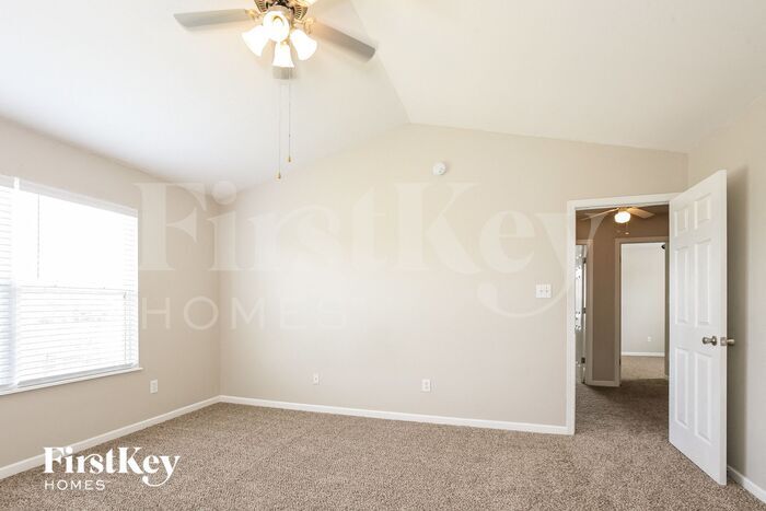 Building Photo - 935 Kitner Ave
