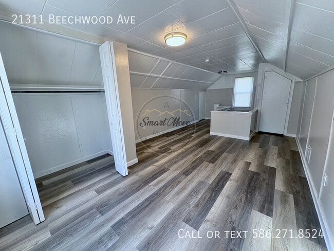 Building Photo - 21311 Beechwood Ave