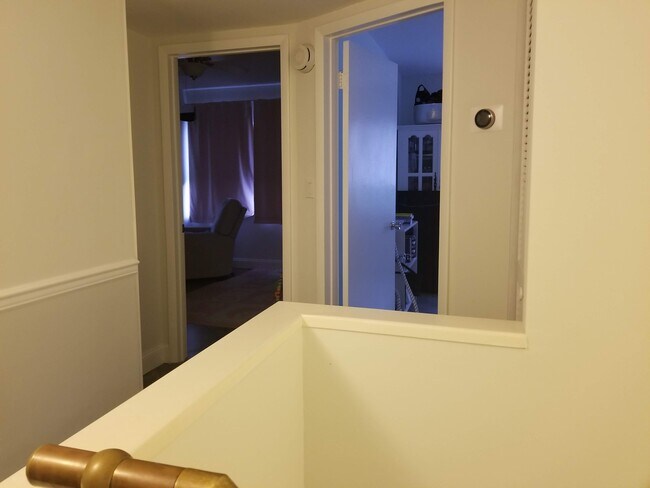 Building Photo - 3412 Franklin Ave