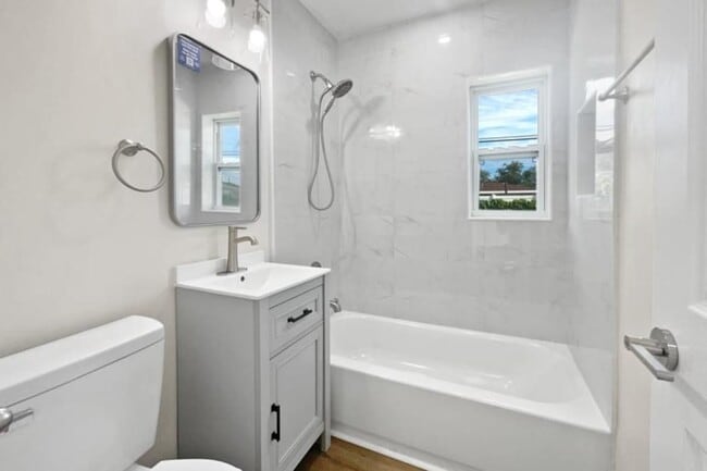 Building Photo - 2421 NW 152nd St