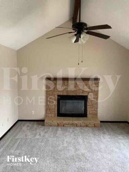 Building Photo - 1934 SW 5th St