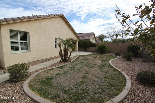 Building Photo - 45059 Paraiso Ln