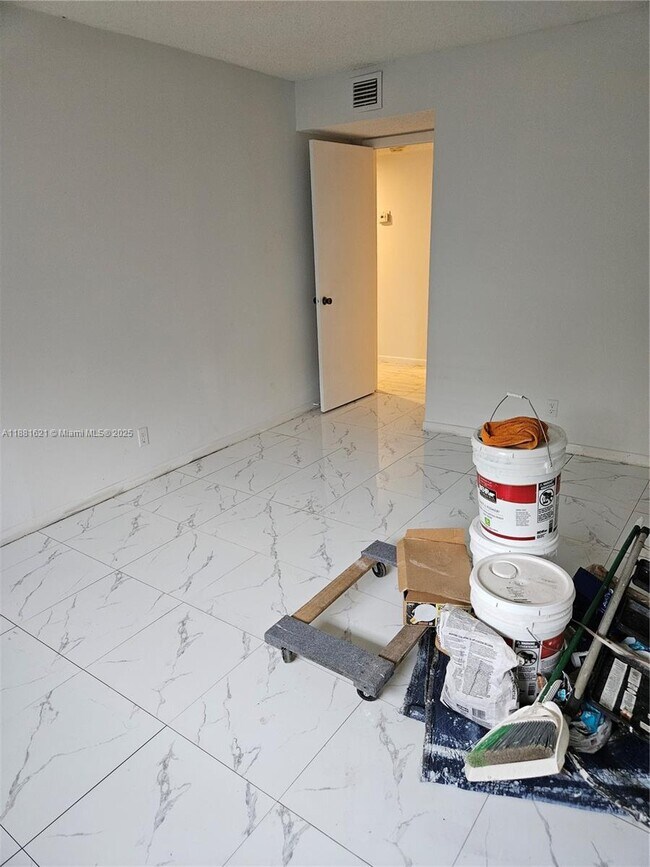 Building Photo - 11131 Royal Palm Blvd