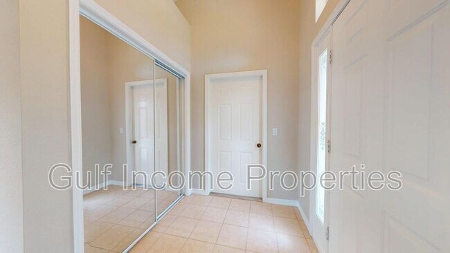 Building Photo - 1436 Hedgewood Cir
