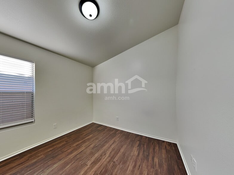 Building Photo - 17112 N Melissa Ln